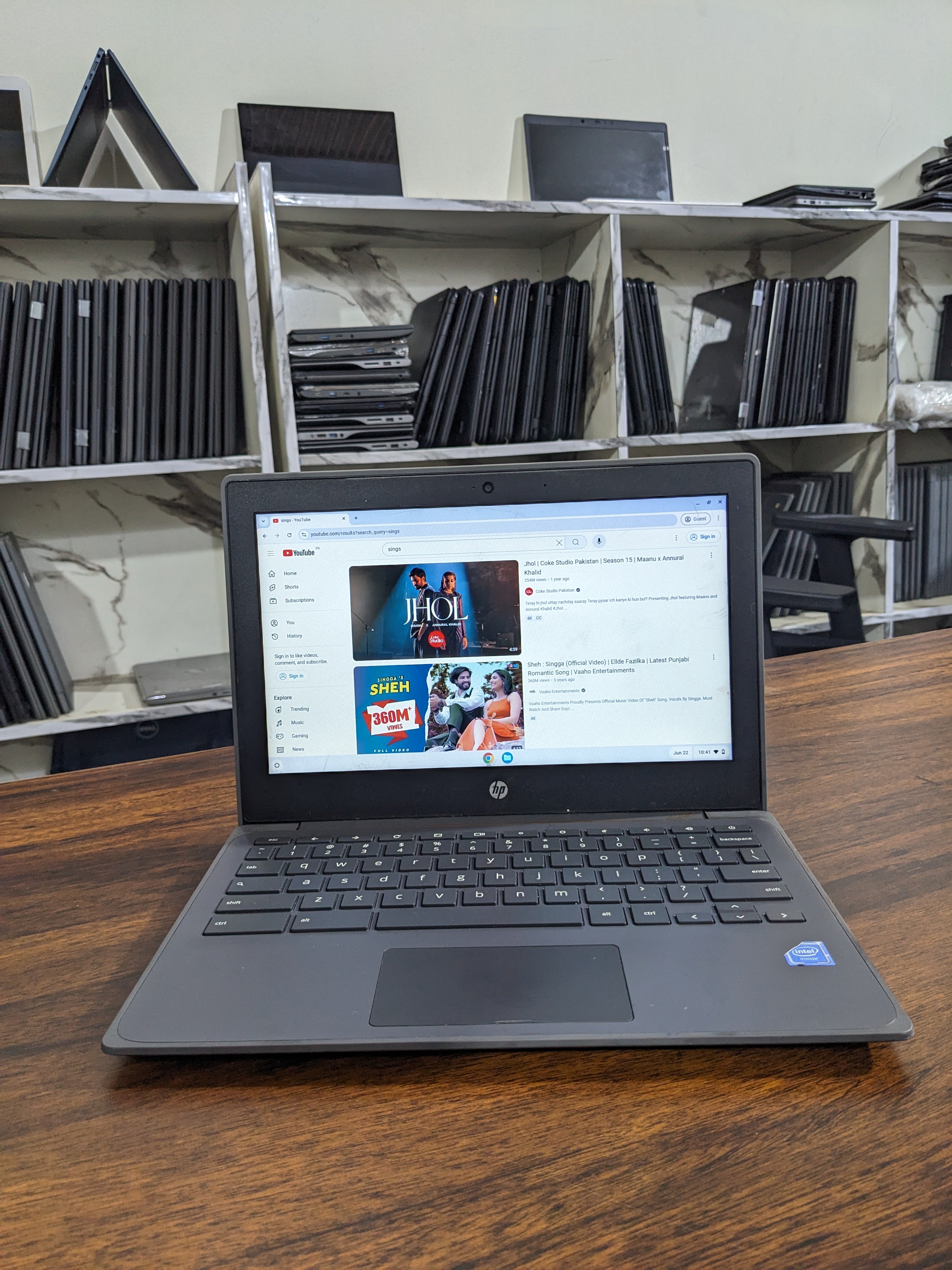 Hp Chromebook G8 - 4/32 - PlayStore Supported - AUE 2027/2029