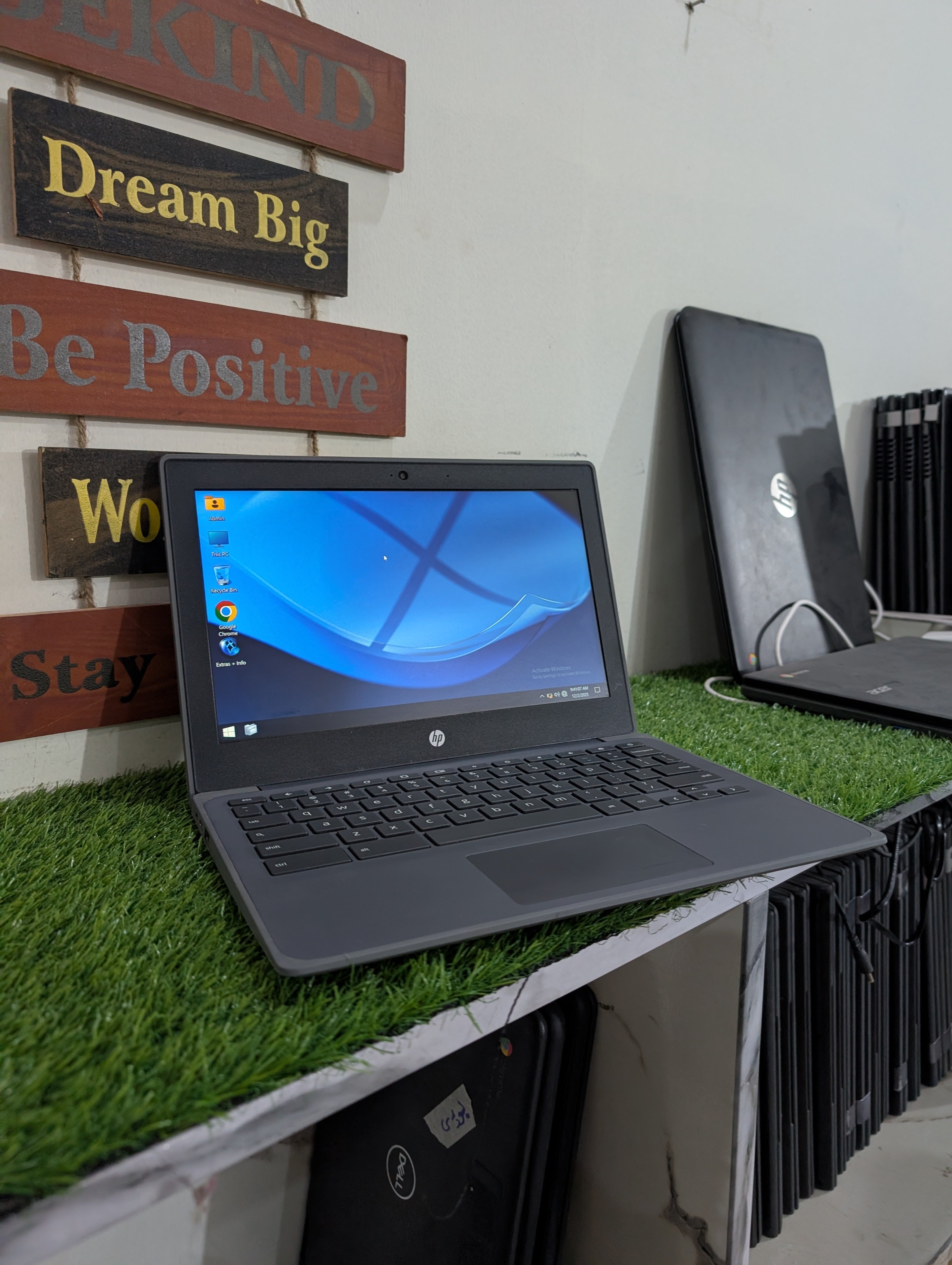 Hp Laptop 8th Generation - Window 10 - 4 GB Ram - 32 GB Storage - Type C Charger