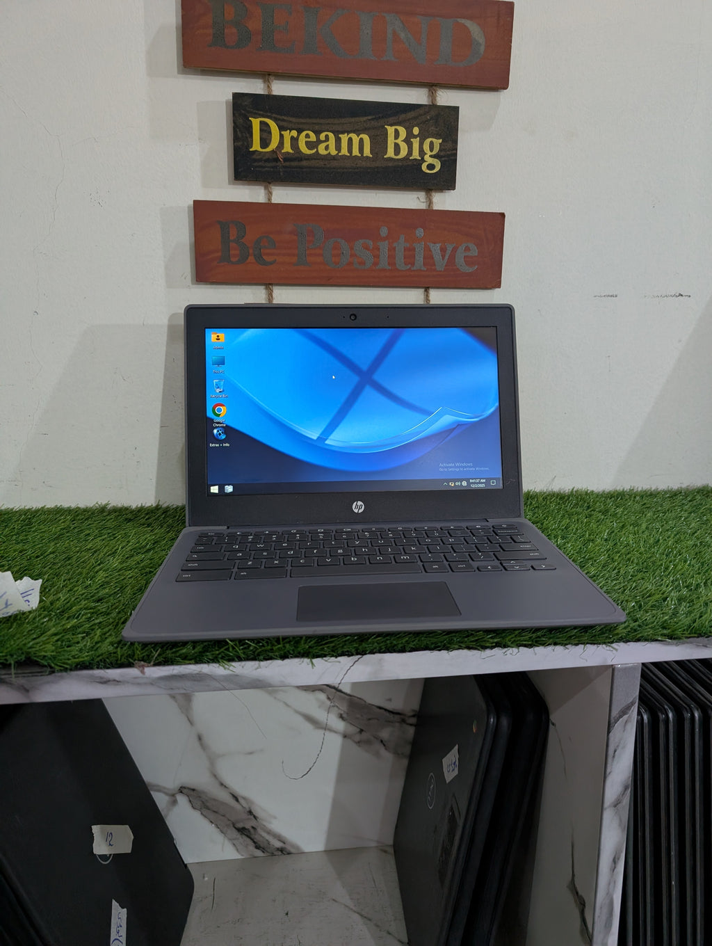 Hp Laptop 8th Generation - Window 10 - 4 GB Ram - 32 GB Storage - Type C Charger